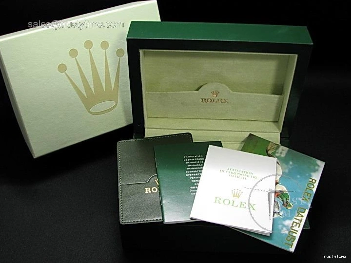 0815 Effortless ROLBOX002 – Rolex 2006 Edition Box and Papers 845